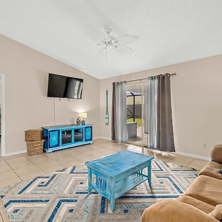 Serene Seaside Retreat - Dog Friendly - 2Br Townhouse With Shared Heated Pool Steps To Paradise Beach! เมลเบิร์น ภายนอก รูปภาพ
