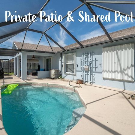 Serene Seaside Retreat - Dog Friendly - 2Br Townhouse With Shared Heated Pool Steps To Paradise Beach! เมลเบิร์น ภายนอก รูปภาพ