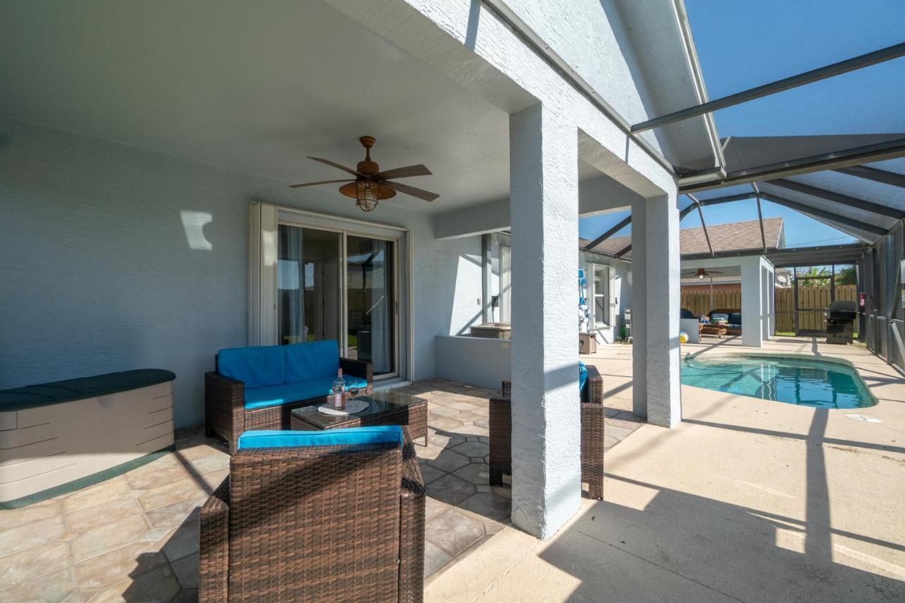 Serene Seaside Retreat - Dog Friendly - 2Br Townhouse With Shared Heated Pool Steps To Paradise Beach! เมลเบิร์น ภายนอก รูปภาพ