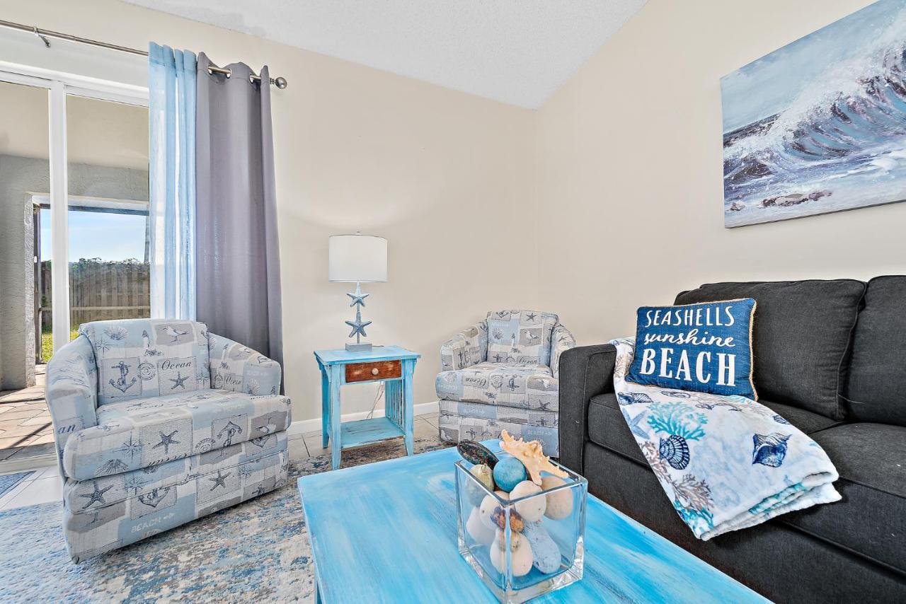 Serene Seaside Retreat - Dog Friendly - 2Br Townhouse With Shared Heated Pool Steps To Paradise Beach! เมลเบิร์น ภายนอก รูปภาพ